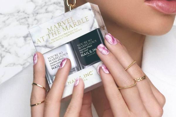 ネイルズ インク、2色を重ねると“マーブル模様＆レオパード柄”に変化するネイルキット