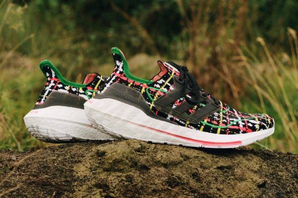 パレス スケートボード × アディダス新シューズ、カラフル格子柄「ウルトラブースト21」