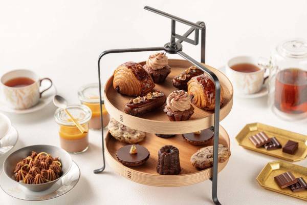 ル・ショコラ・アラン・デュカスの秋冬スイーツ、10種スイーツのアフタヌーンティー＆かぼちゃソフト