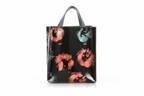 マルニの人気トート「ミュゼオ」バッグに花柄＆カラーブロックの新作、トリコロールカラーの財布も