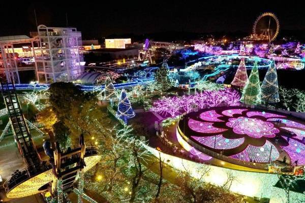 よみうりランド“宝石色”イルミネーション「ジュエルミネーション」サファイヤの洞窟＆エメラルド観覧車