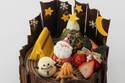 大阪新阪急ホテル21年クリスマスケーキ、キャンプするサンタを描いた“ストーリー仕立て”のケーキ