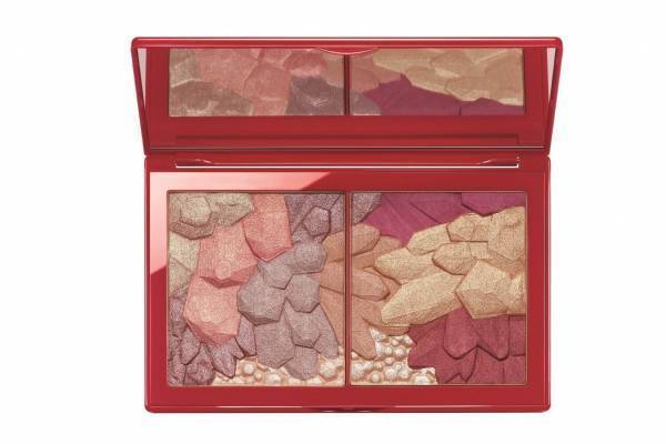 アルマーニ ビューティ21年クリスマスコフレ・コスメ、“ジュエリー”着想のクリスマス限定パレット