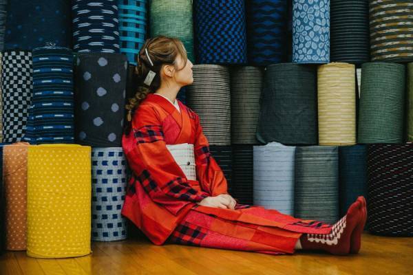 キモノ バイ ナデシコ新作「パッチワークきもの」水玉やチェック柄を組み合わせ、朱色&パープルなど