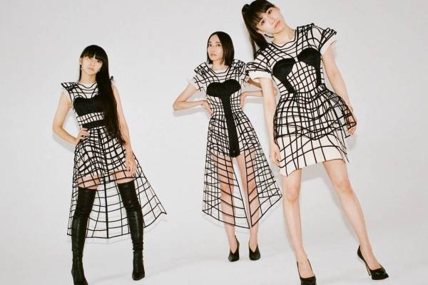 Perfumeがワンマンライブ[polygon wave]を再演、横浜ぴあアリーナMMで6日間