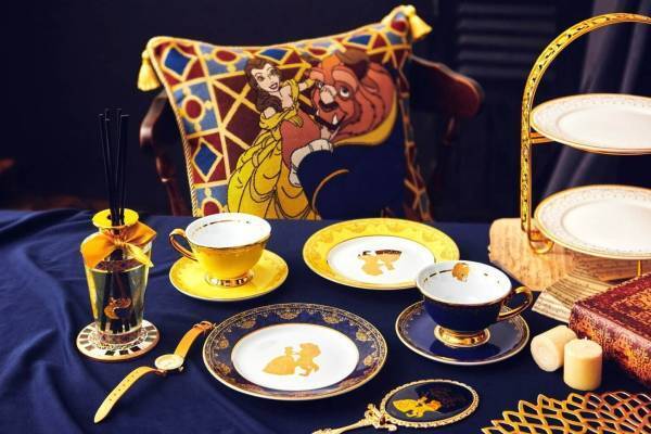 『美女と野獣』インテリアグッズがディズニーストアに、ダンスシーンを表現したフェイラーのハンカチも