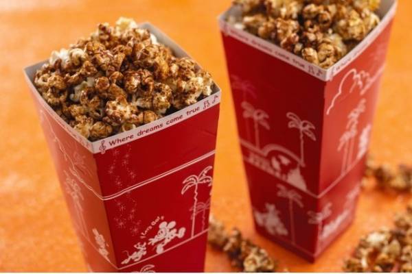 東京ディズニーランドの新ポップコーンは“オレンジチョコ”、『美女と野獣』舞台のフランスに着想