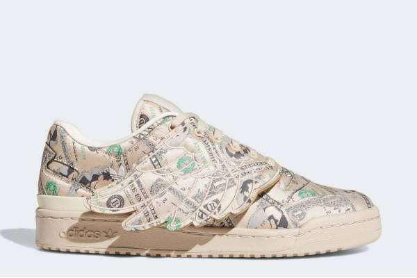 アディダス オリジナルス×ジェレミー・スコット“羽”スニーカーにローカットの新作モデル