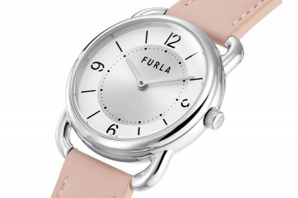 フルラの新作腕時計「フルラ ニュー スリーク」モダンなケースに透け感あるラグを組み合わせて