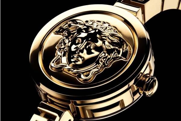 ヴェルサーチェ「メドゥーサ」が“時を隠す”蓋付き腕時計、グレカ模様の華奢ブレスレット付き