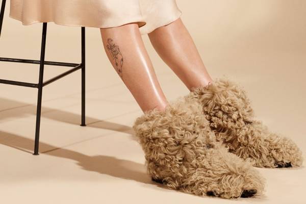 ミュウミュウ新作シューズ、“もこもこ×ラバーソール”のスポーティブーツや編み上げレザーブーツ