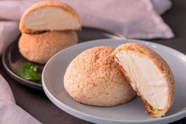 “幻のアイス”「メロンパンアイス」リッチな味わいに進化、北海道バター使用“ザクザク”シュー生地で