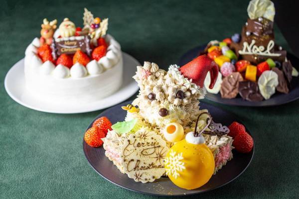 ウェスティンホテル大阪のクリスマスケーキ2021、サンタに扮した“ハチミツ好きのクマ”のチョコケーキ
