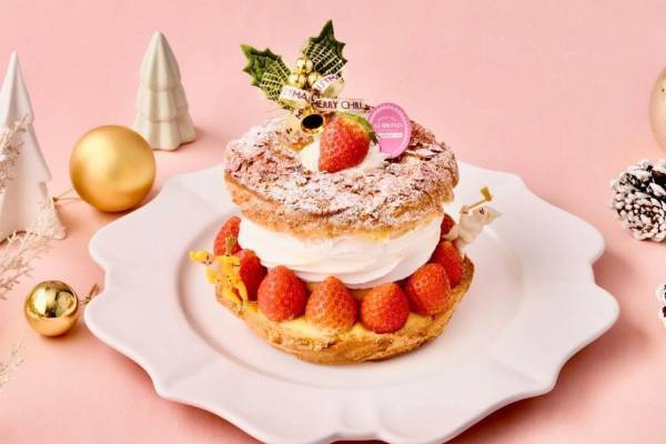 アマンド六本木2021年クリスマスケーキ、ブランド苺「いちごさん」のリングシュー＆ショートケーキ