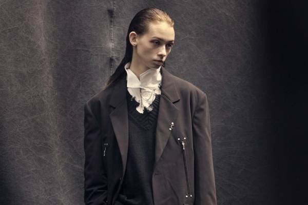 ヨウジヤマモトのウェブ限定ブランド「サイト」Y's 表参道店頭に、ダウンジャケットや花刺繍ジャケット