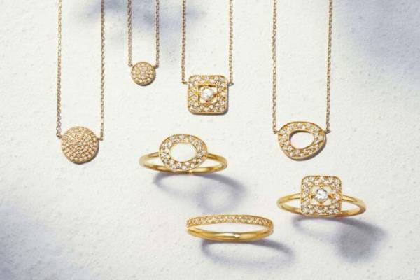 アガット“ダイヤモンド”を敷き詰めた新作ジュエリー、繊細な輝きのネックレスやリング