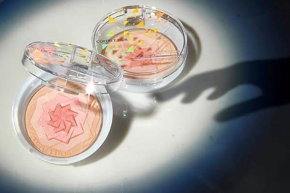 コフレドール21年冬コスメ、毛穴・凸凹カバー「毛穴怪盗チーク」＆肌悩みにあわせて選ぶミニおしろい