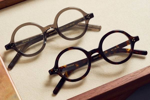 アイヴァンの新作アイウェア、ヴィンテージ眼鏡着想シェイプや紗綾形文様を刻んだ4型