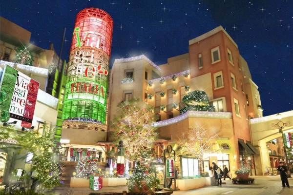 川崎・ラ チッタデッラのイルミネーション - イタリア気分味わう“赤×緑”ライトアップ、噴水ショーも