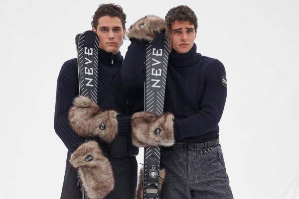 ジョルジオ アルマーニから“デイリー使いOK”2021冬のスキーウェア＆アクセサリー