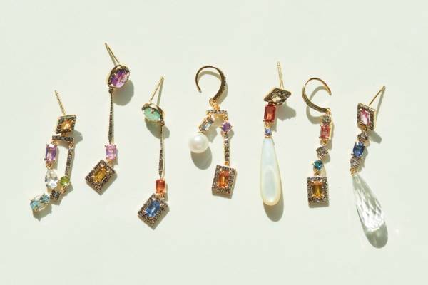 アルティーダ ウード21年クリスマスジュエリー、サファイア＆パール煌めくピアスやリングなど