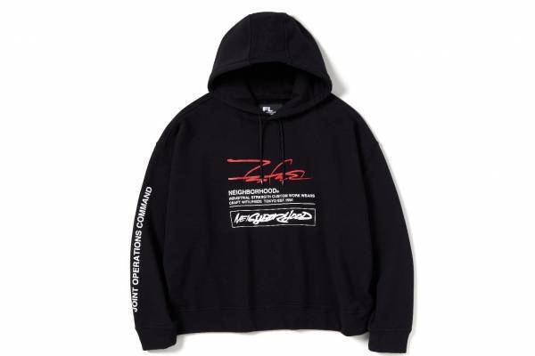 ネイバーフッド×フューチュラ ラボラトリーズ、オリジナルグラフィック入りウェアや迷彩柄アウトドアギア