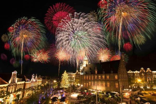 ハウステンボス日本最大級のカウントダウンイベント、8,000発の打ち上げ花火＆スペシャルライブ