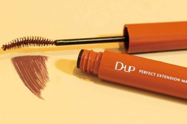 ディーアップ“ふんわりカール”マスカラに新色「キャラメルブラウン」