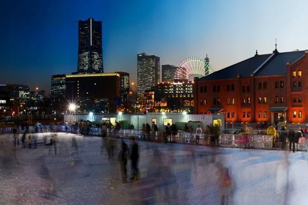 アート×アイススケート「アートリンクin横浜赤レンガ倉庫」屋外で楽しむ期間限定リンク