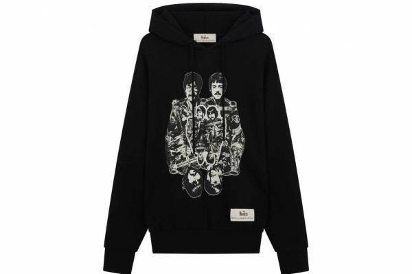 「ステラ マッカートニー×ザ・ビートルズ：Get Back」レコードジャケットに着想したパーカーなど