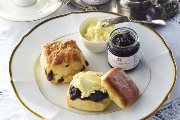 「英国フェア」スコットランドのおいしい焼き菓子＆“阪急タータン”の紅茶缶、大阪・うめだ阪急に