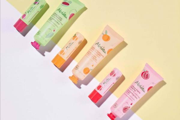 メルヴィータ「オーガニックフルーツ」の“香り・質感”で選ぶハンドクリーム＆体温でとろけるリップバーム