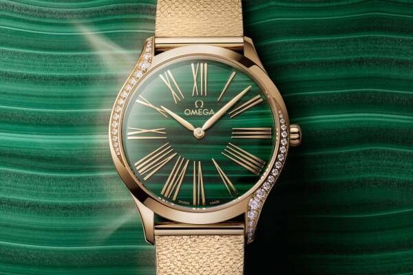 オメガのウィメンズ腕時計「トレゾア」新作、魅惑的グリーンの“マラカイト”文字盤