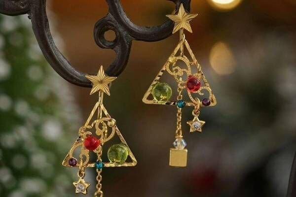 京都発“ピアスのようなイヤリング”「ぴあり」サンタ＆ツリーモチーフのクリスマスデザイン
