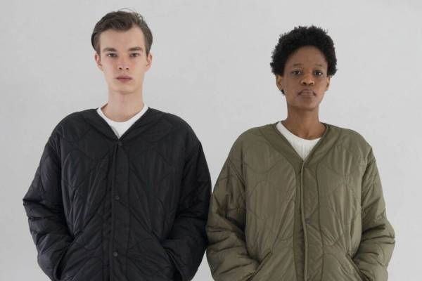 ズッカ×アルファ インダストリーズ、ミリタリー仕様の“リバーシブル”ボアブルゾン