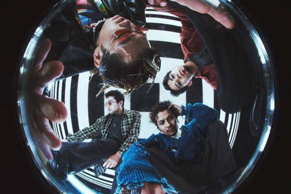 King Gnu新曲「F.O.O.L」“闘う人々”にエールを送る、レッドブル・レースデイCM曲