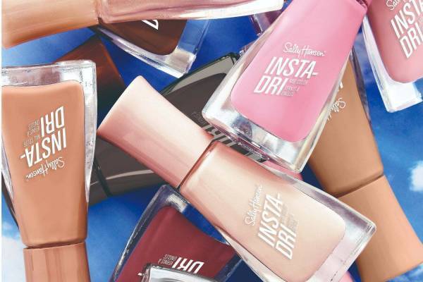 「サリーハンセン」日本初上陸、全米売り上げNo.1ネイルカラー＆簡単サロン仕上げのネイルグッズ