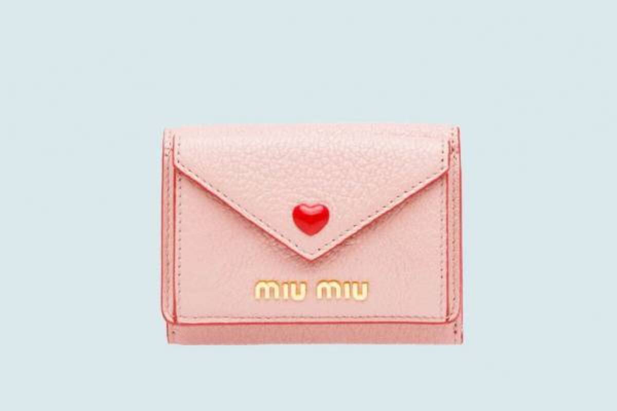 miu miu ハート柄三つ折り財布（ミュウミュウ 三つ折り財布 シルバー 