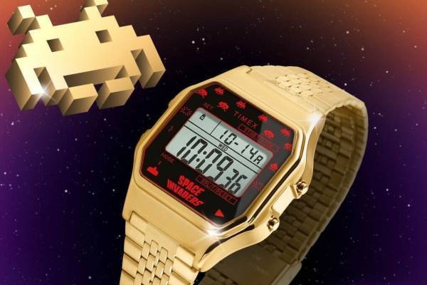 タイメックス×スペースインベーダーコラボ腕時計、ゲームキャラやゲーム音を取り入れた特別仕様