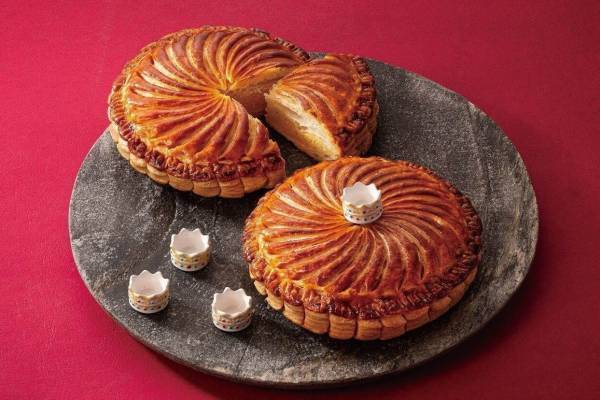 帝国ホテル 東京・ガルガンチュワから「ガレット・デ・ロワ」新登場、王冠のフェーヴ付き