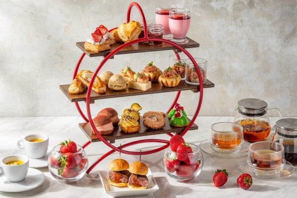 ヒルトン東京“パン＆苺尽くし”の限定アフタヌーンティー、スイーツからお食事系まで