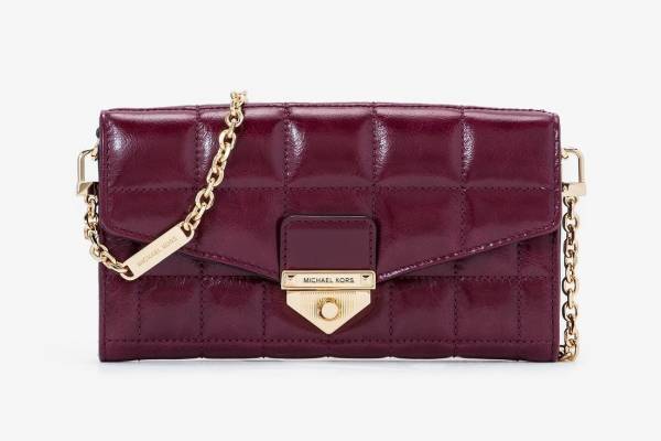 マイケル マイケル・コースのクリスマスギフト2021、上品“ベリーカラー”のバッグやミニ財布