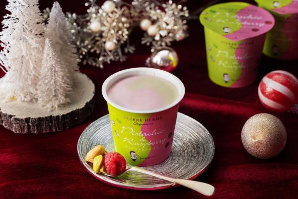 ピエール・エルメ×セブン-イレブンの新作アイス、“ピスタチオ×ラズベリー”のカップアイスなど2種