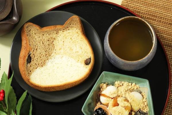 ねこ型食パン専門店「ねこねこ食パン」から正月限定の“きなこもち”、3種の生地を楽しむ和フレーバー