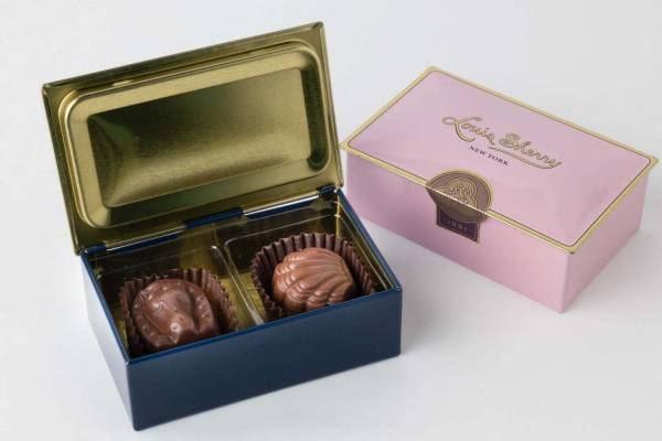 渋谷スクランブルスクエアの2022年バレンタイン、レトロな缶入り貝殻チョコレートなど