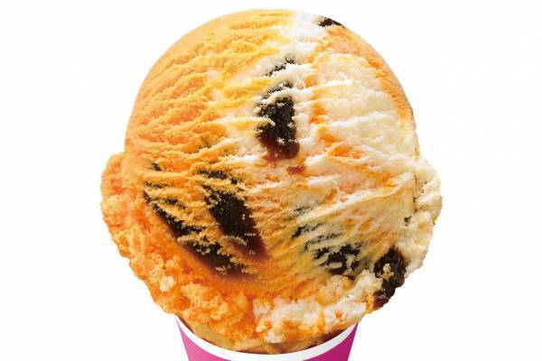 サーティワンから“寅年”限定「タイガーテイル」ホットケーキを表現したアイスにトラの尻尾のしま模様