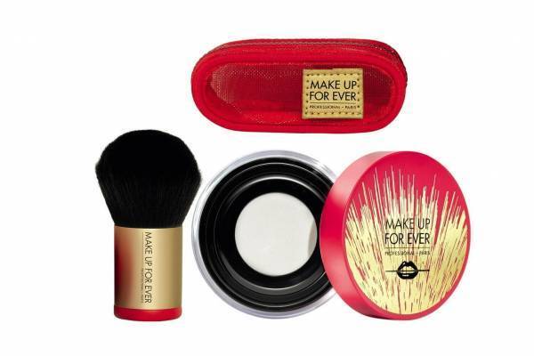 メイクアップフォーエバー22年メイクアップキット、“花火デザイン”のフェイスパウダー＆ブラシが1つに