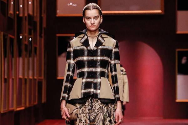 ディオール 2022-23年秋冬ウィメンズコレクション - 時空を超える“ディオールの美”