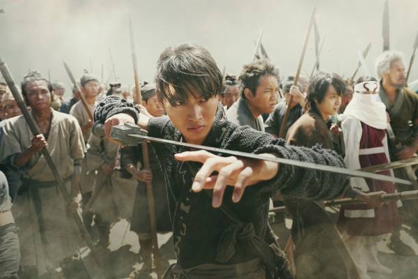 映画『キングダム2 遥かなる大地へ』山﨑賢人・吉沢亮ら再集結、“蛇甘平原”の戦いを描く続編