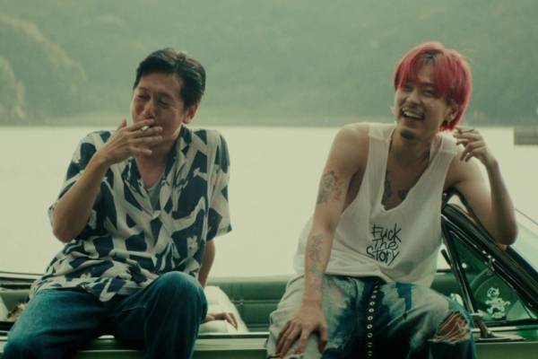 井浦新&成田凌共演映画『ニワトリ☆フェニックス』、“火の鳥”を探す旅を描く新感覚のロードムービー